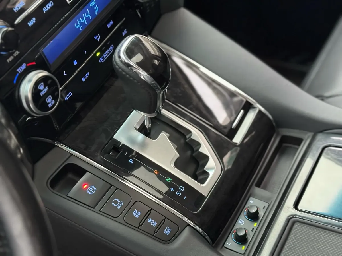 2020 Toyota Vellfire 2.5L 117HP L4 E-CVT Hybrid,autocango,china used car exporter,china ev exporter,chinese used car exporter,chinese used ev exporter