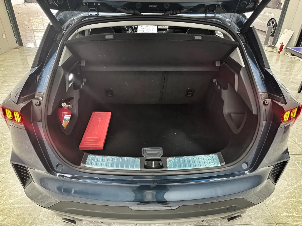 2023 LYNK&CO 06 1.5T 181HP L4 7DCT,autocango,china used car exporter,china ev exporter,chinese used car exporter,chinese used ev exporter