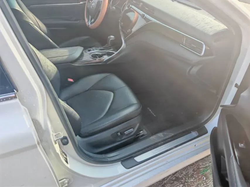 2019 Toyota Camry 2.5L 209HP L4 8AT,autocango,china used car exporter,china ev exporter,chinese used car exporter,chinese used ev exporter