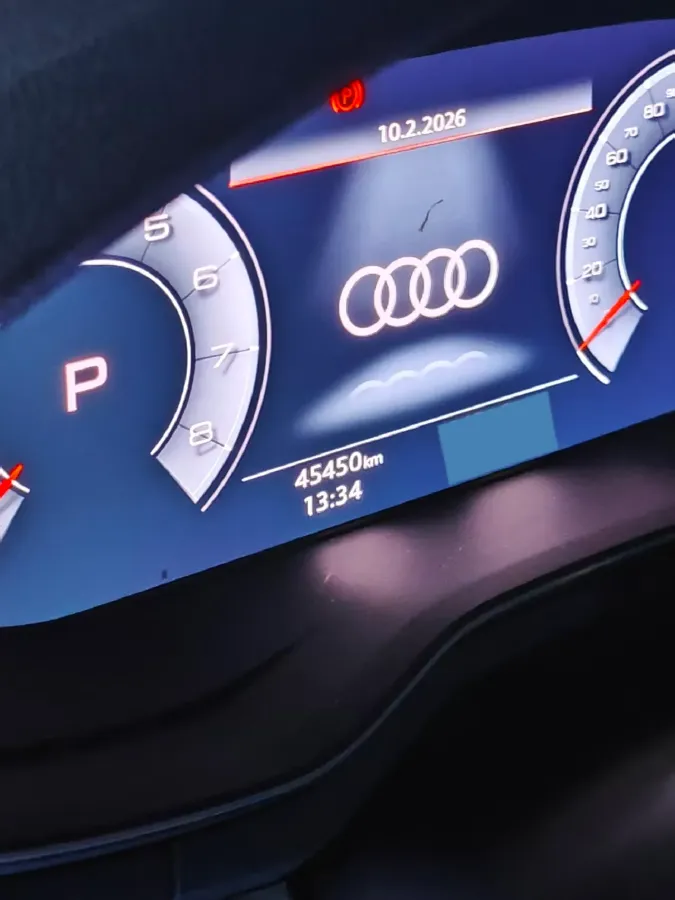 2020 Audi A4L 2.0T 190HP L4 7DCT,autocango,china used car exporter,china ev exporter,chinese used car exporter,chinese used ev exporter