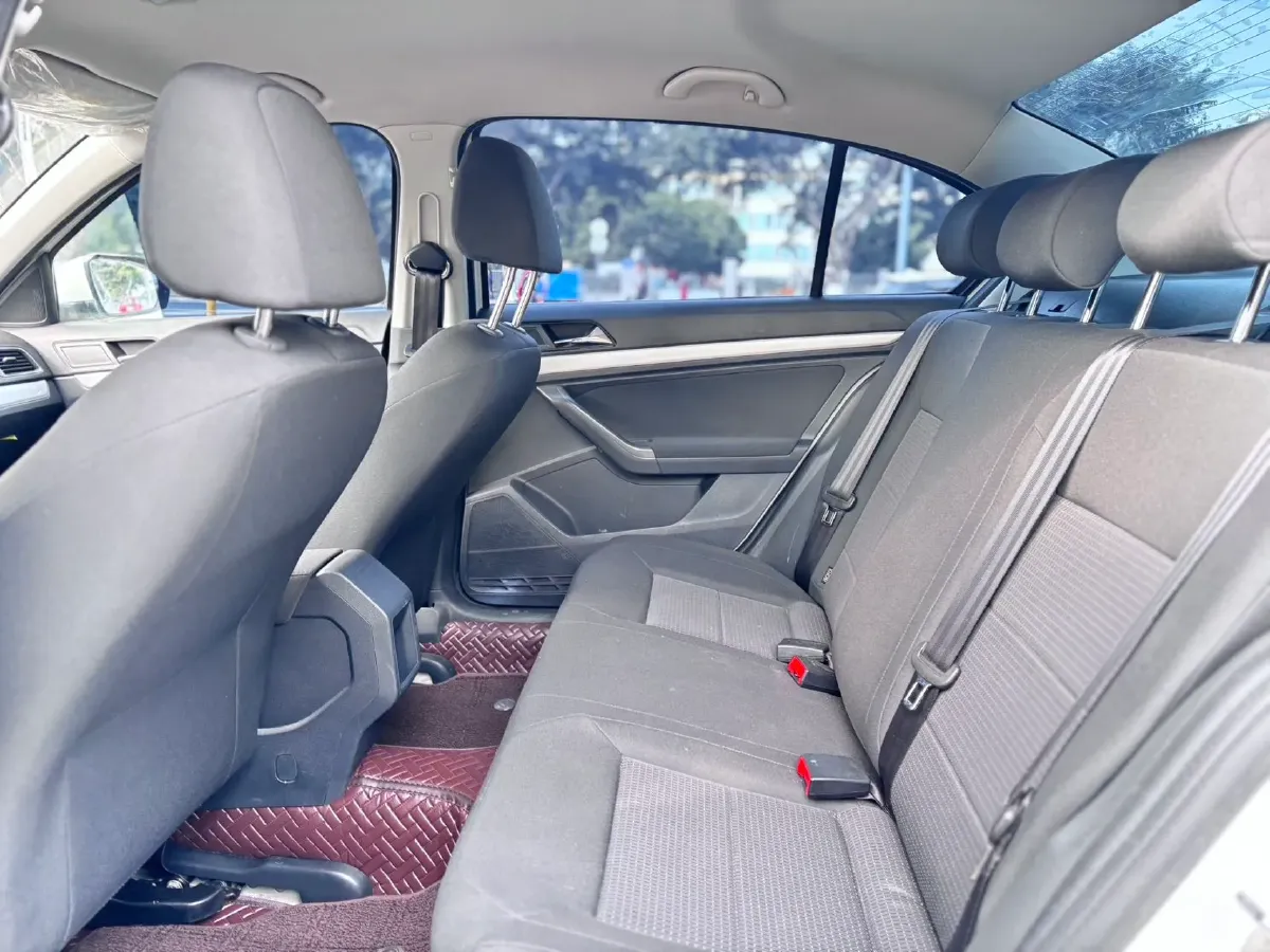 2017 Volkswagen Lavida 1.6L 110HP L4 6AT,autocango,china used car exporter,china ev exporter,chinese used car exporter,chinese used ev exporter