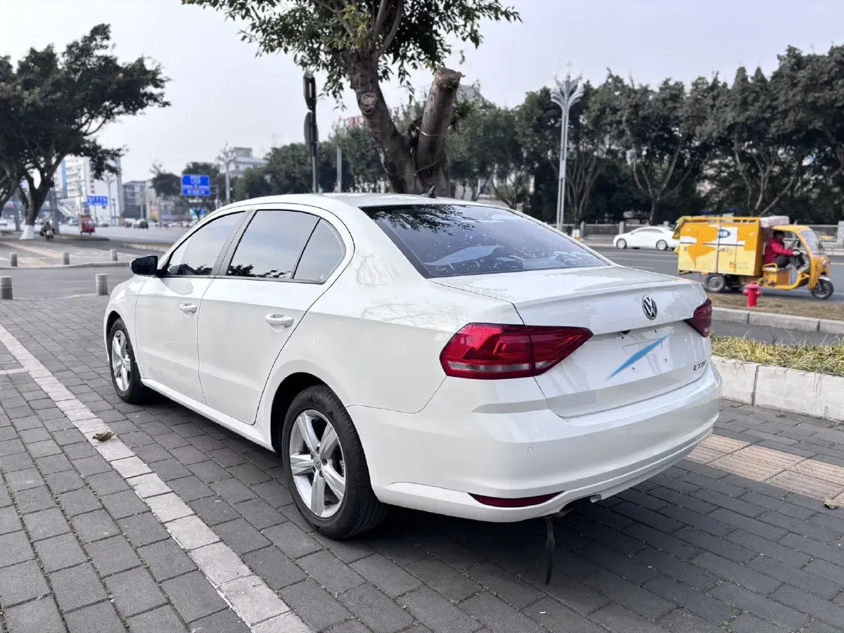 2017 Volkswagen Lavida 1.6L 110HP L4 6AT,autocango,china used car exporter,china ev exporter,chinese used car exporter,chinese used ev exporter
