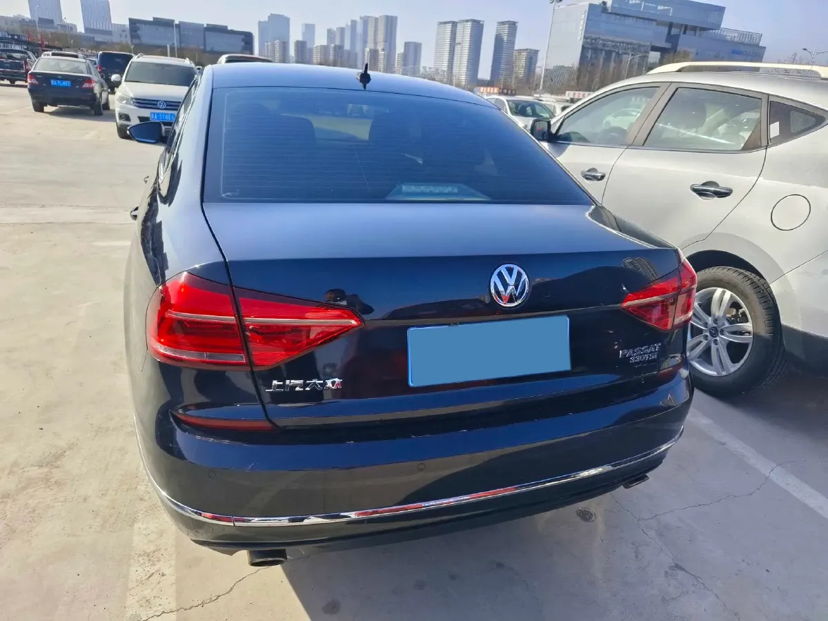2017 Volkswagen Passat 1.8T 180HP L4 7DCT,autocango,china used car exporter,china ev exporter,chinese used car exporter,chinese used ev exporter
