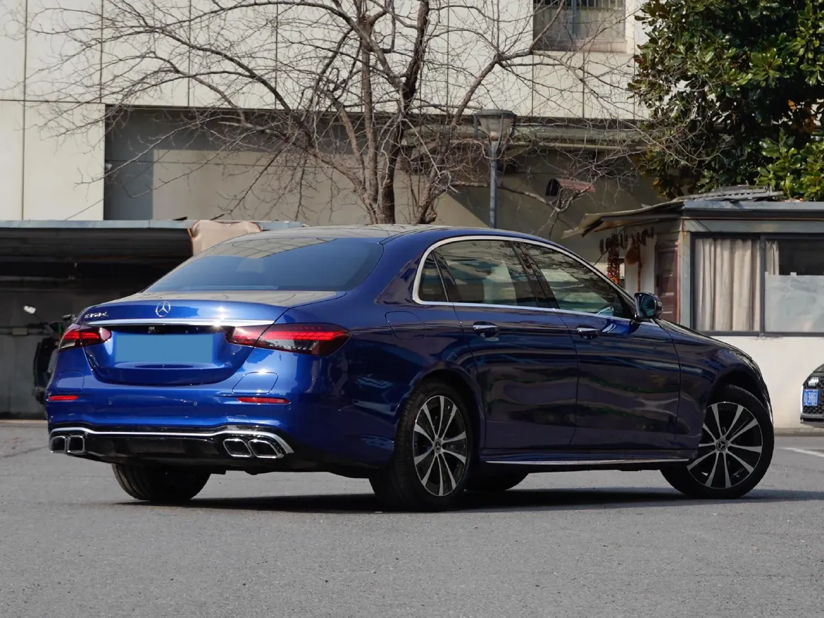 2021 Mercedes-Benz E Class 2.0T 211HP L4 9AT PHEV 25.4KWH,autocango,china used car exporter,china ev exporter,chinese used car exporter,chinese used ev exporter
