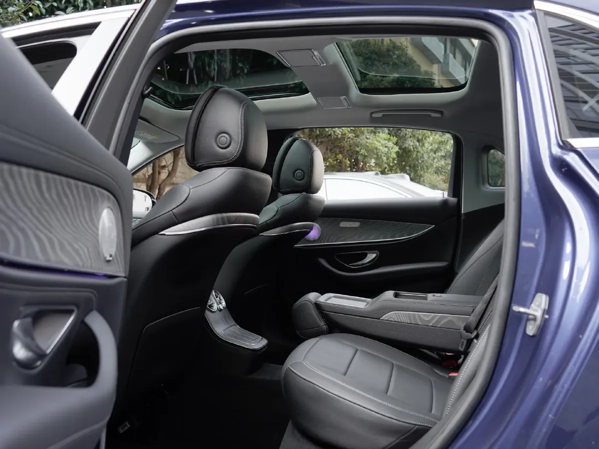 2021 Mercedes-Benz E Class 2.0T 211HP L4 9AT PHEV 25.4KWH,autocango,china used car exporter,china ev exporter,chinese used car exporter,chinese used ev exporter