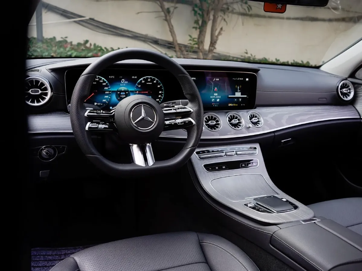 2021 Mercedes-Benz E Class 2.0T 211HP L4 9AT PHEV 25.4KWH,autocango,china used car exporter,china ev exporter,chinese used car exporter,chinese used ev exporter