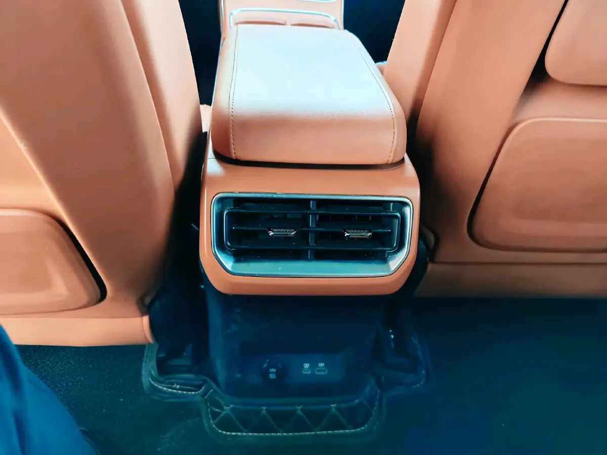 2024 Neta L 1.5L 91HP L4 REEV 40KWH,autocango,china used car exporter,china ev exporter,chinese used car exporter,chinese used ev exporter