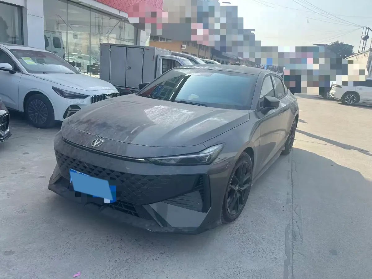 2024 ChangAn UNI-V 1.5T 188HP L4 7DCT,autocango,china used car exporter,china ev exporter,chinese used car exporter,chinese used ev exporter