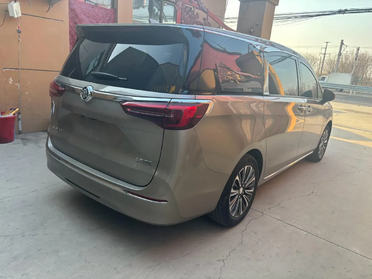 2023 Buick GL8 2.0T 237HP L4 9AT,autocango,china used car exporter,china ev exporter,chinese used car exporter,chinese used ev exporter