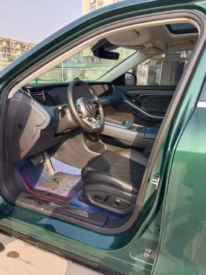 2024 Voyah FREE 1.5T 150HP L4 REEV 39.2KWH,autocango,china used car exporter,china ev exporter,chinese used car exporter,chinese used ev exporter