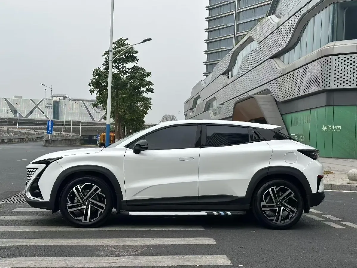 2022 ChangAn UNI-T 1.5T 188HP L4 7DCT,autocango,china used car exporter,china ev exporter,chinese used car exporter,chinese used ev exporter