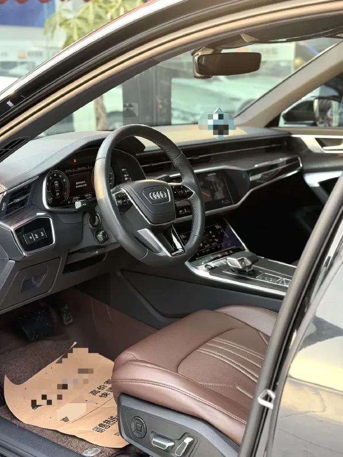 2023 Audi A6L 2.0T 245HP L4 7DCT,autocango,china used car exporter,china ev exporter,chinese used car exporter,chinese used ev exporter