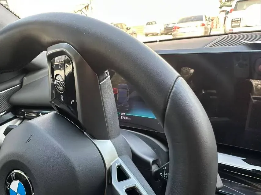 2024 BMW 5 Series 2.0T 258HP L4 8AT,autocango,china used car exporter,china ev exporter,chinese used car exporter,chinese used ev exporter