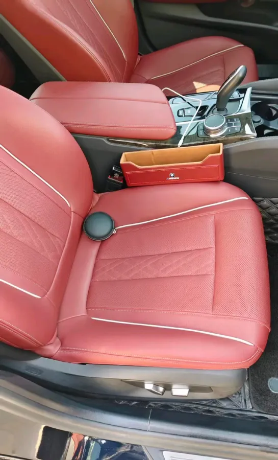 2022 BMW 5 Series 2.0T 184HP L4 8AT,autocango,china used car exporter,china ev exporter,chinese used car exporter,chinese used ev exporter