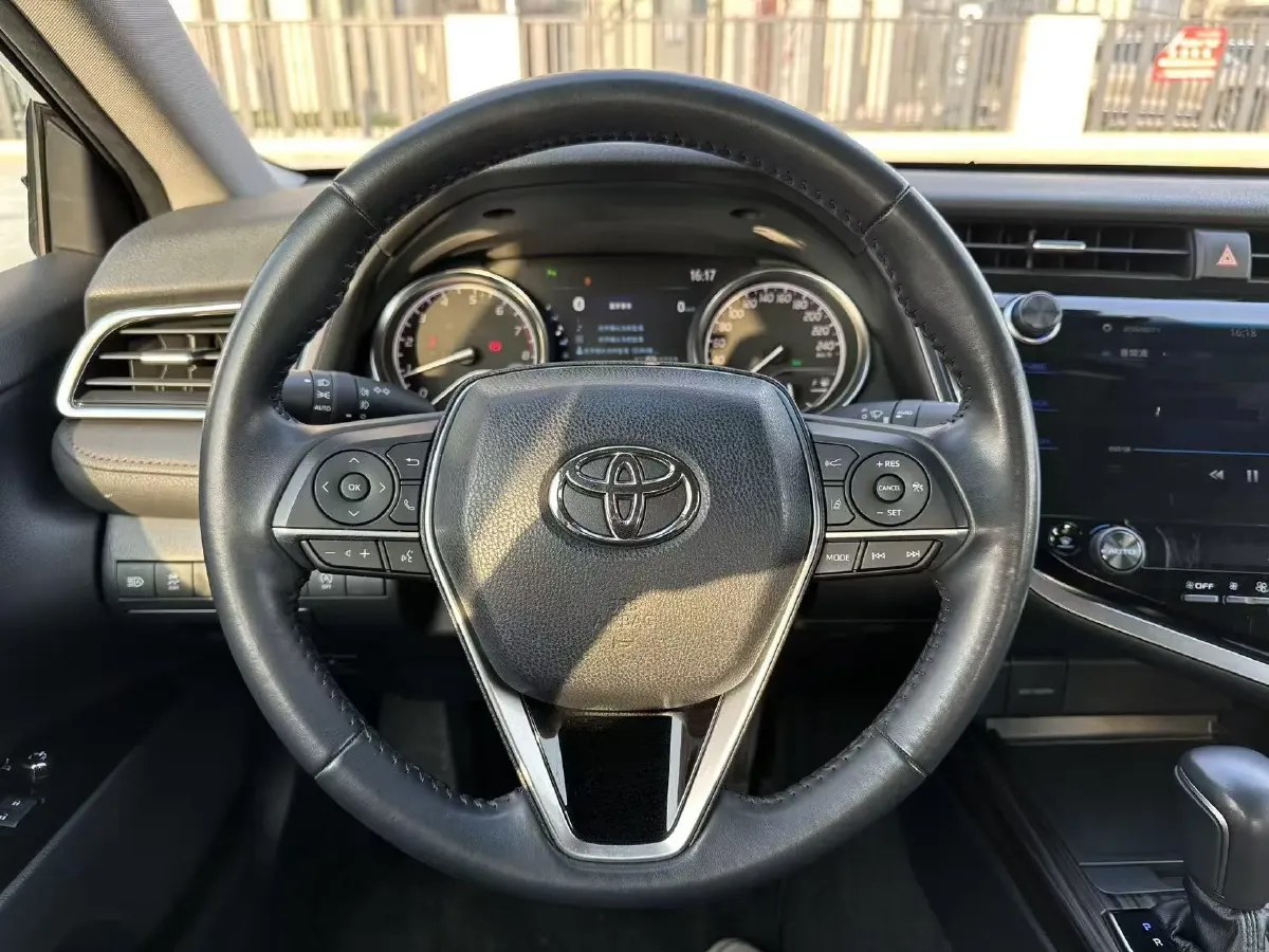 2019 Toyota Camry 2.0L 178HP L4 CVT,autocango,china used car exporter,china ev exporter,chinese used car exporter,chinese used ev exporter