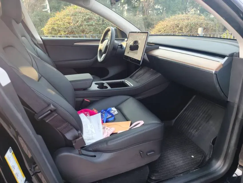 2022 Tesla Model Y BEV 60KWH,autocango,china used car exporter,china ev exporter,chinese used car exporter,chinese used ev exporter