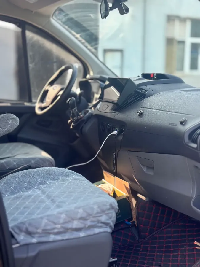 2019 Ford Transit 2.0T 121HP L4 5MT,autocango,china used car exporter,china ev exporter,chinese used car exporter,chinese used ev exporter