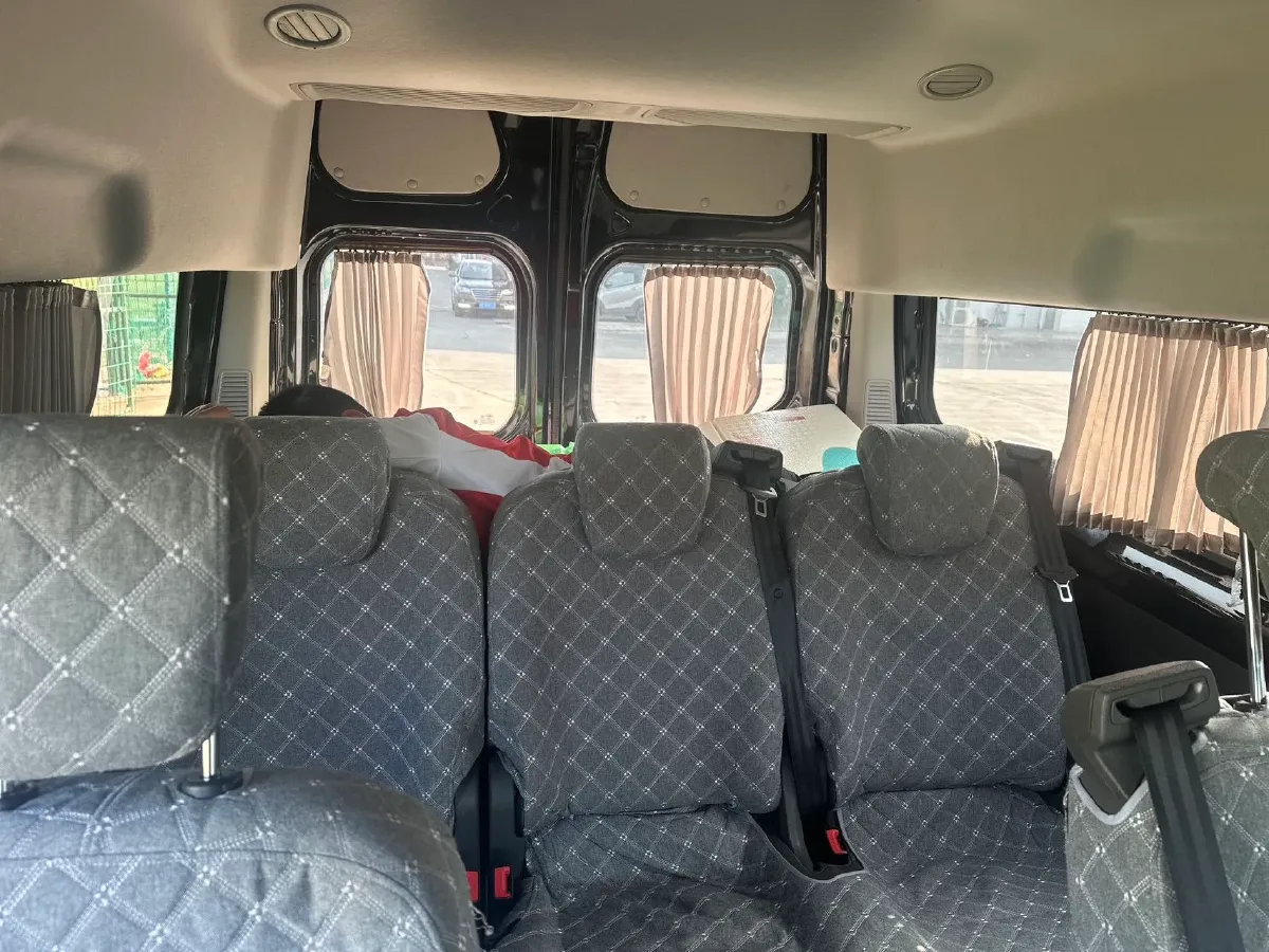2019 Ford Transit 2.0T 121HP L4 5MT,autocango,china used car exporter,china ev exporter,chinese used car exporter,chinese used ev exporter