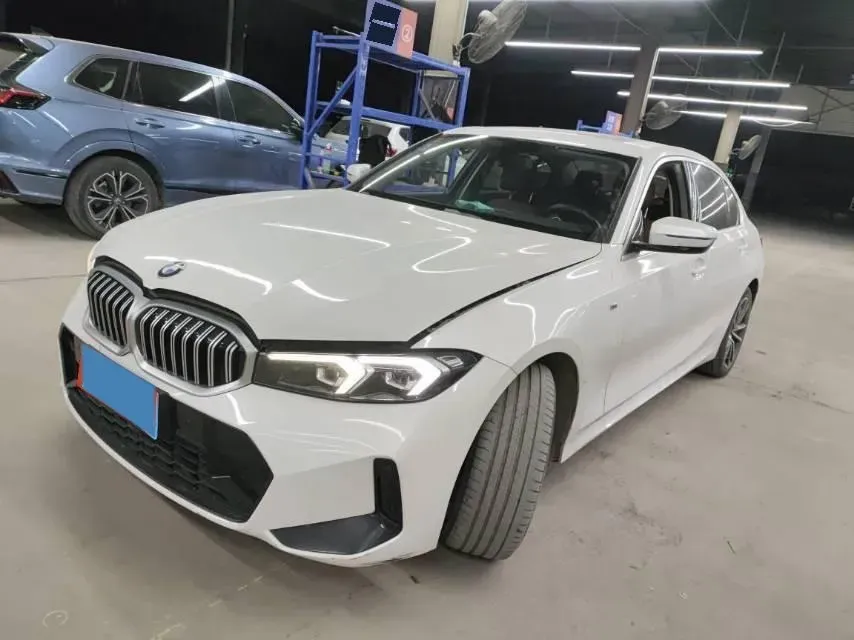 2023 BMW 3 Series 2.0T 156HP L4 8AT,autocango,china used car exporter,china ev exporter,chinese used car exporter,chinese used ev exporter