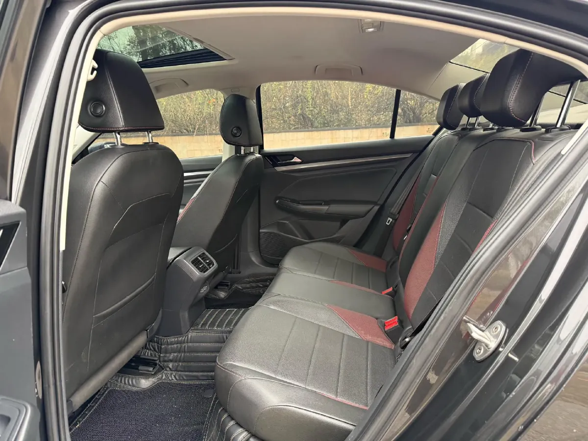 2020 Volkswagen Bora 1.5L 113HP L4 6AT,autocango,china used car exporter,china ev exporter,chinese used car exporter,chinese used ev exporter