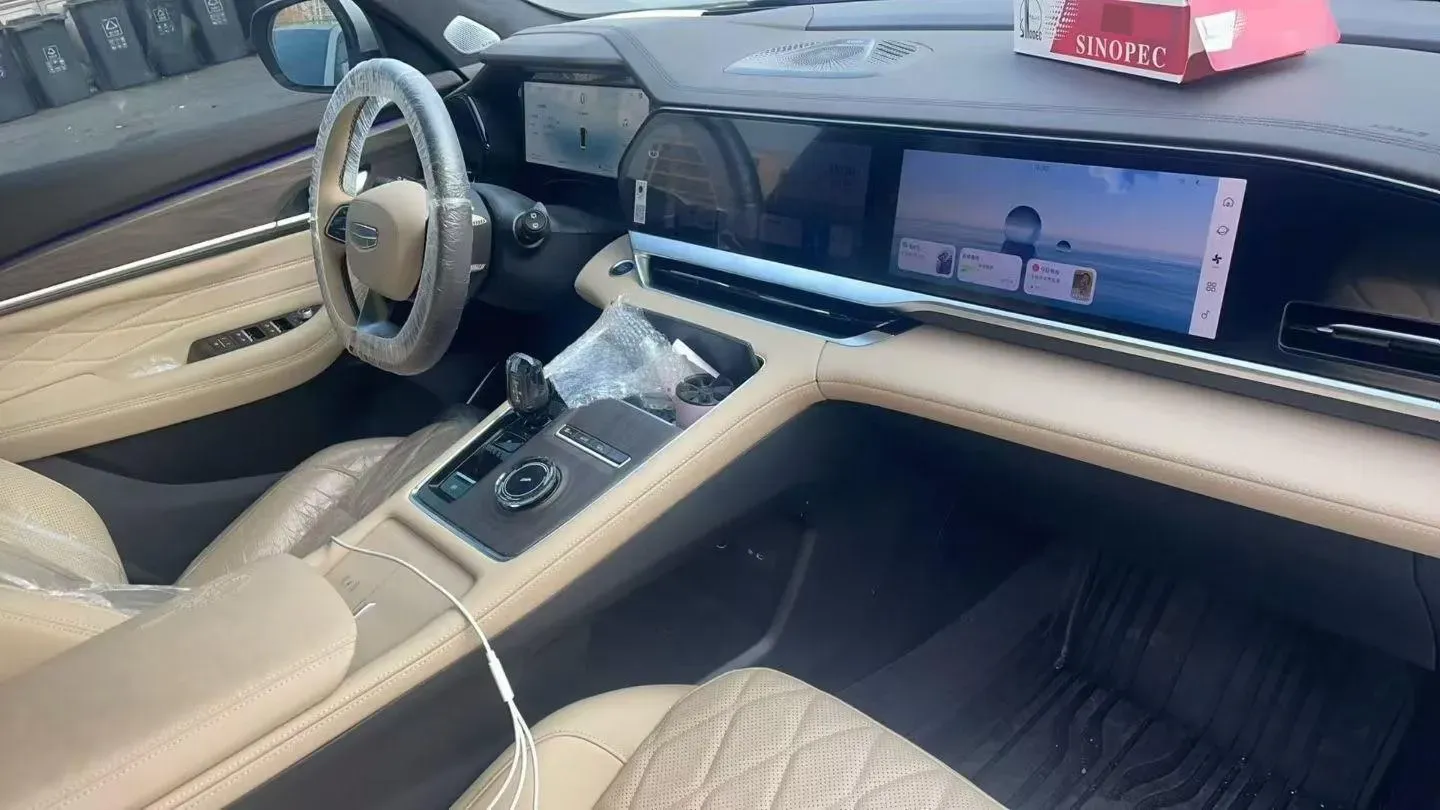 2025 Geely Monjaro 2.0T 238HP L4 8AT,autocango,china used car exporter,china ev exporter,chinese used car exporter,chinese used ev exporter