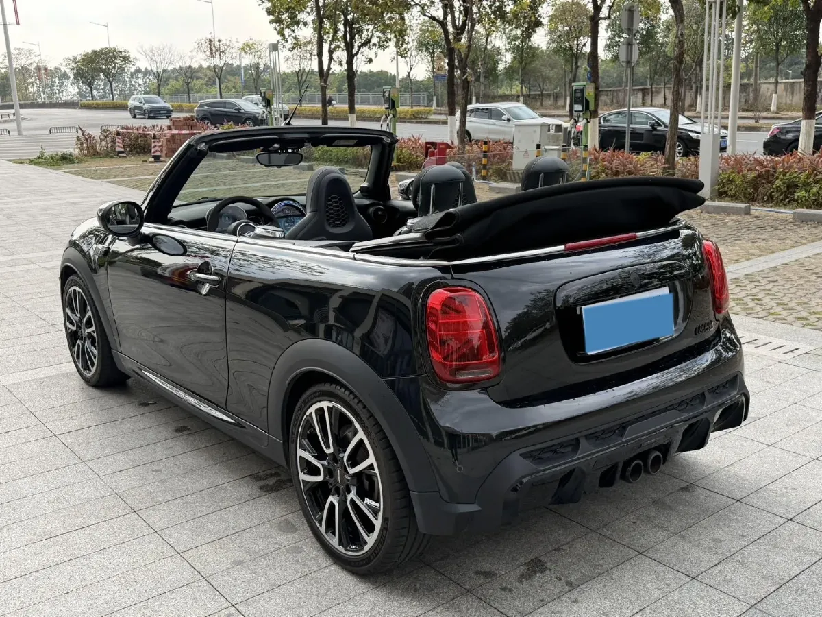 2022 MINI MINI 2.0T 192HP L4 7DCT,autocango,china used car exporter,china ev exporter,chinese used car exporter,chinese used ev exporter