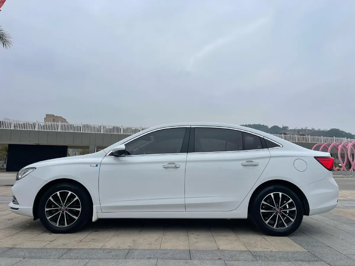 2019 Roewe i5 1.5L 120HP L4 CVT,autocango,china used car exporter,china ev exporter,chinese used car exporter,chinese used ev exporter