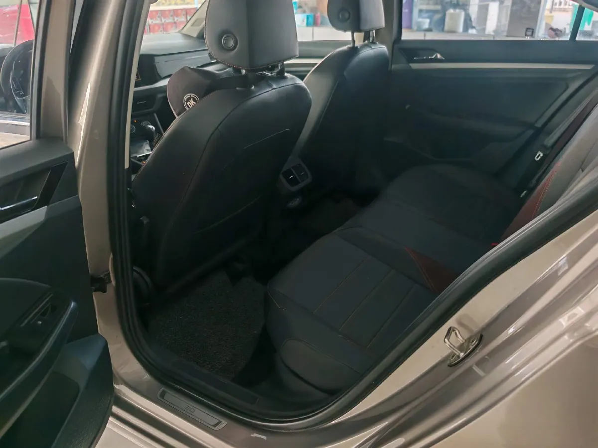 2021 Volkswagen Bora 1.5L 113HP L4 6AT,autocango,china used car exporter,china ev exporter,chinese used car exporter,chinese used ev exporter