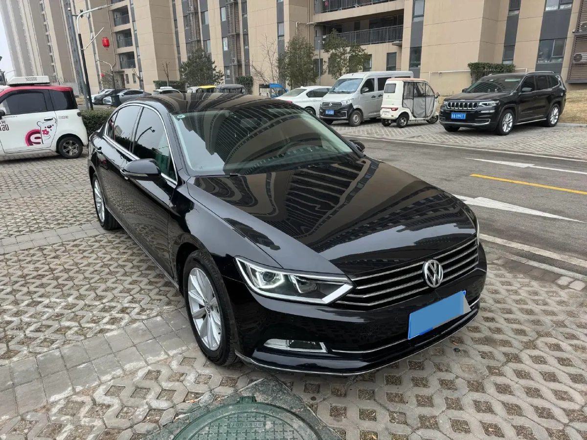 2018 Volkswagen Magotan 1.8T 180HP L4 7DCT,autocango,china used car exporter,china ev exporter,chinese used car exporter,chinese used ev exporter
