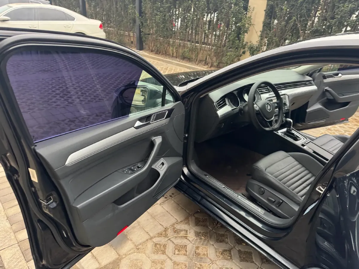 2018 Volkswagen Magotan 1.8T 180HP L4 7DCT,autocango,china used car exporter,china ev exporter,chinese used car exporter,chinese used ev exporter