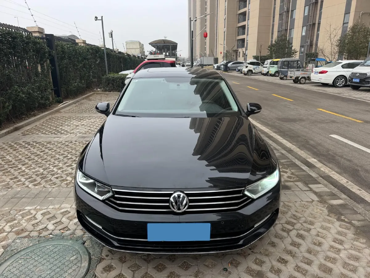 2018 Volkswagen Magotan 1.8T 180HP L4 7DCT,autocango,china used car exporter,china ev exporter,chinese used car exporter,chinese used ev exporter