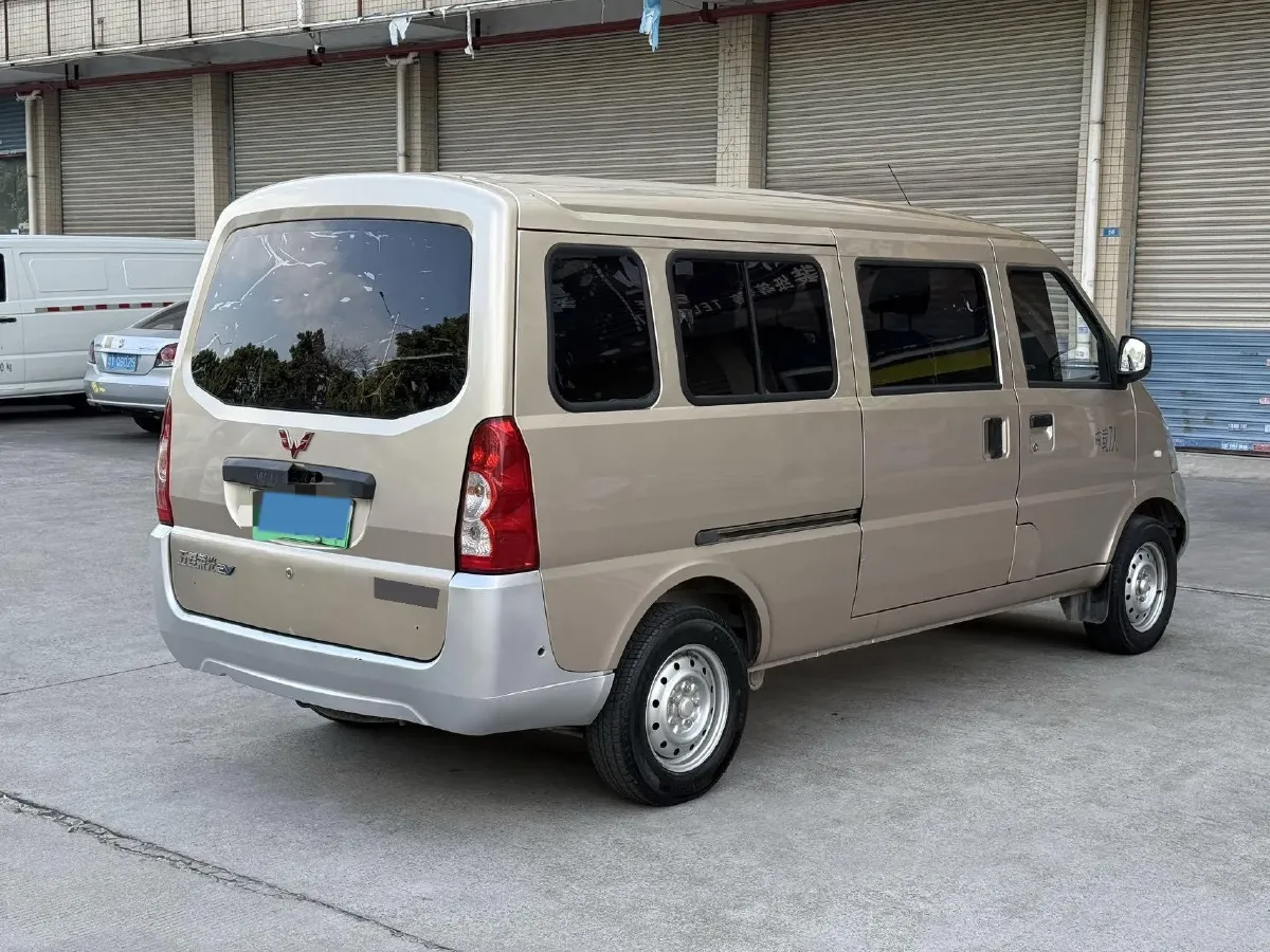 2022 WuLing RongGuang Mini Truck EV BEV 41.5KWH,autocango,china used car exporter,china ev exporter,chinese used car exporter,chinese used ev exporter