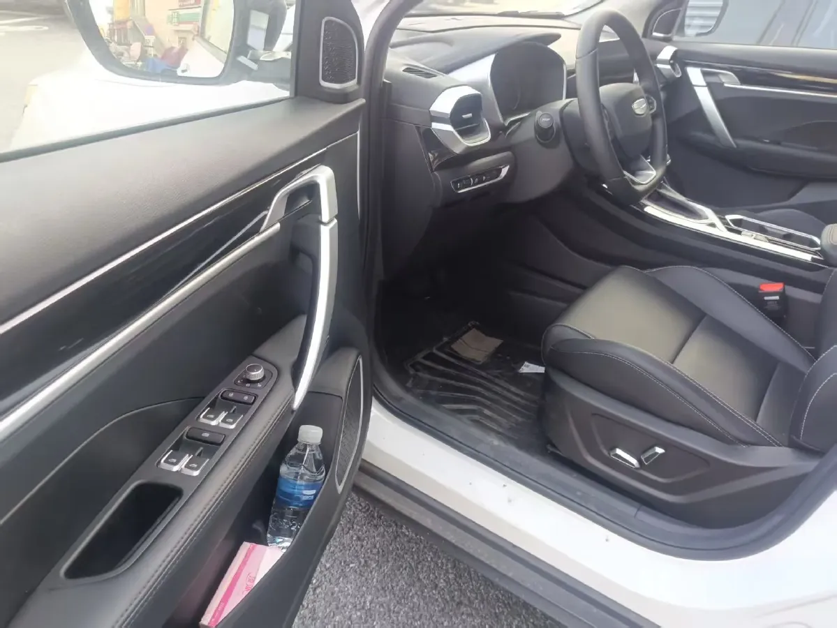 2025 Geely Coolray 1.5L 126HP L4 CVT,autocango,china used car exporter,china ev exporter,chinese used car exporter,chinese used ev exporter