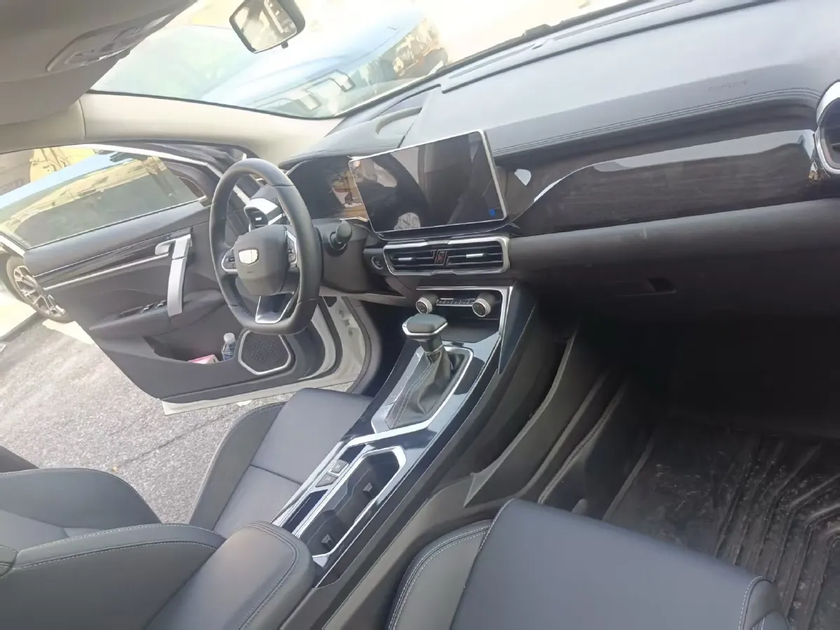 2025 Geely Coolray 1.5L 126HP L4 CVT,autocango,china used car exporter,china ev exporter,chinese used car exporter,chinese used ev exporter