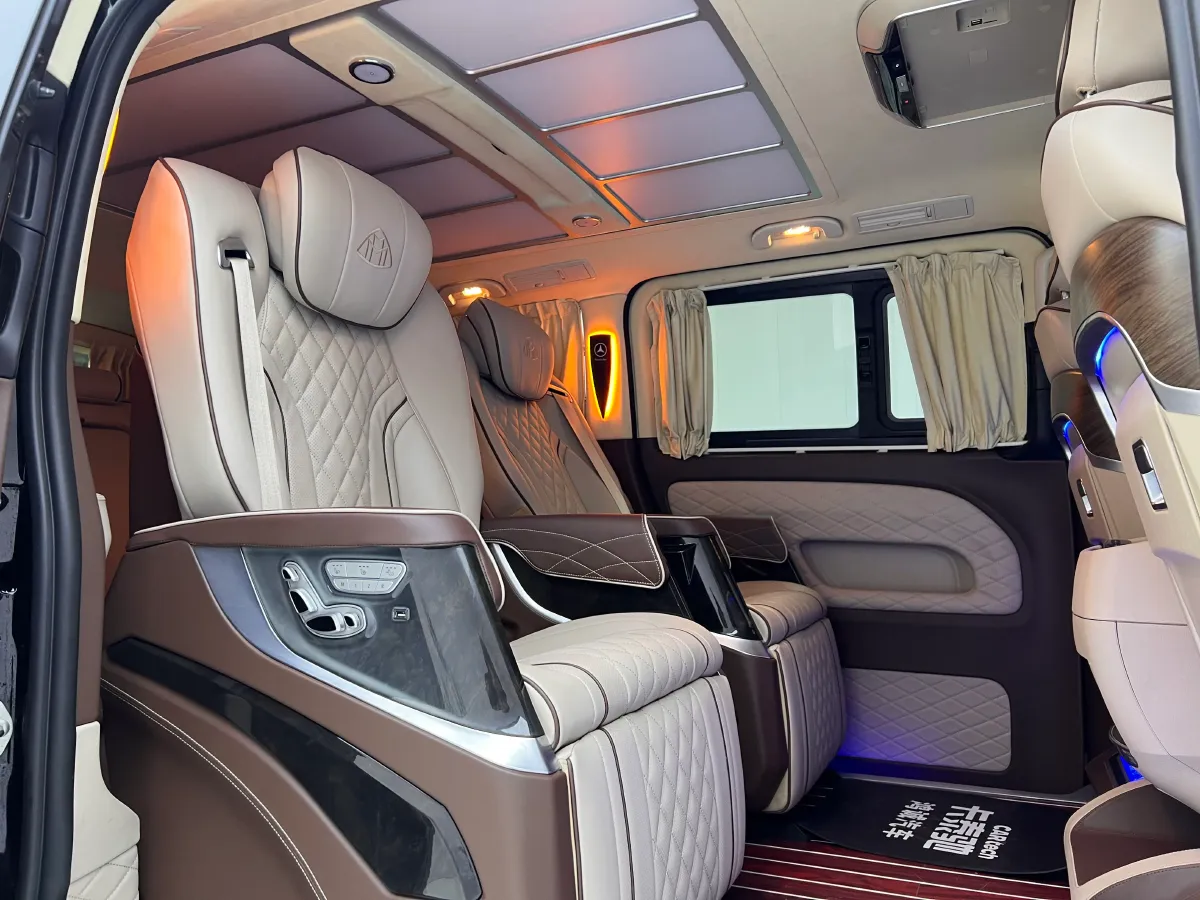 2021 Mercedes-Benz Vito 2.0T 211HP L4 9AT,autocango,china used car exporter,china ev exporter,chinese used car exporter,chinese used ev exporter