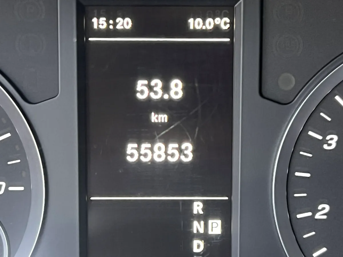 2021 Mercedes-Benz Vito 2.0T 211HP L4 9AT,autocango,china used car exporter,china ev exporter,chinese used car exporter,chinese used ev exporter