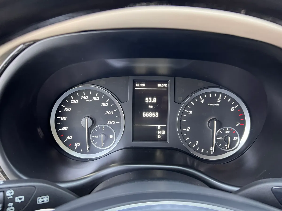 2021 Mercedes-Benz Vito 2.0T 211HP L4 9AT,autocango,china used car exporter,china ev exporter,chinese used car exporter,chinese used ev exporter