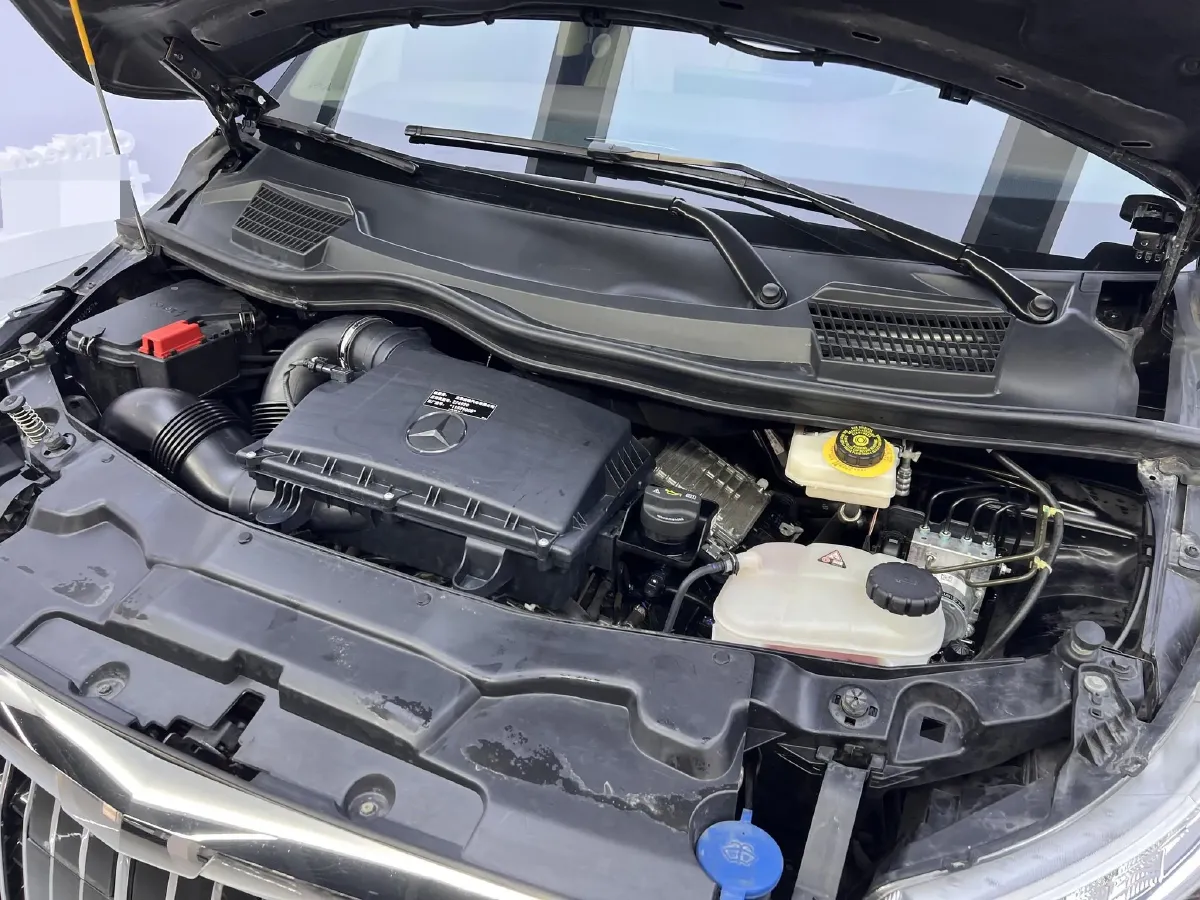 2021 Mercedes-Benz Vito 2.0T 211HP L4 9AT,autocango,china used car exporter,china ev exporter,chinese used car exporter,chinese used ev exporter