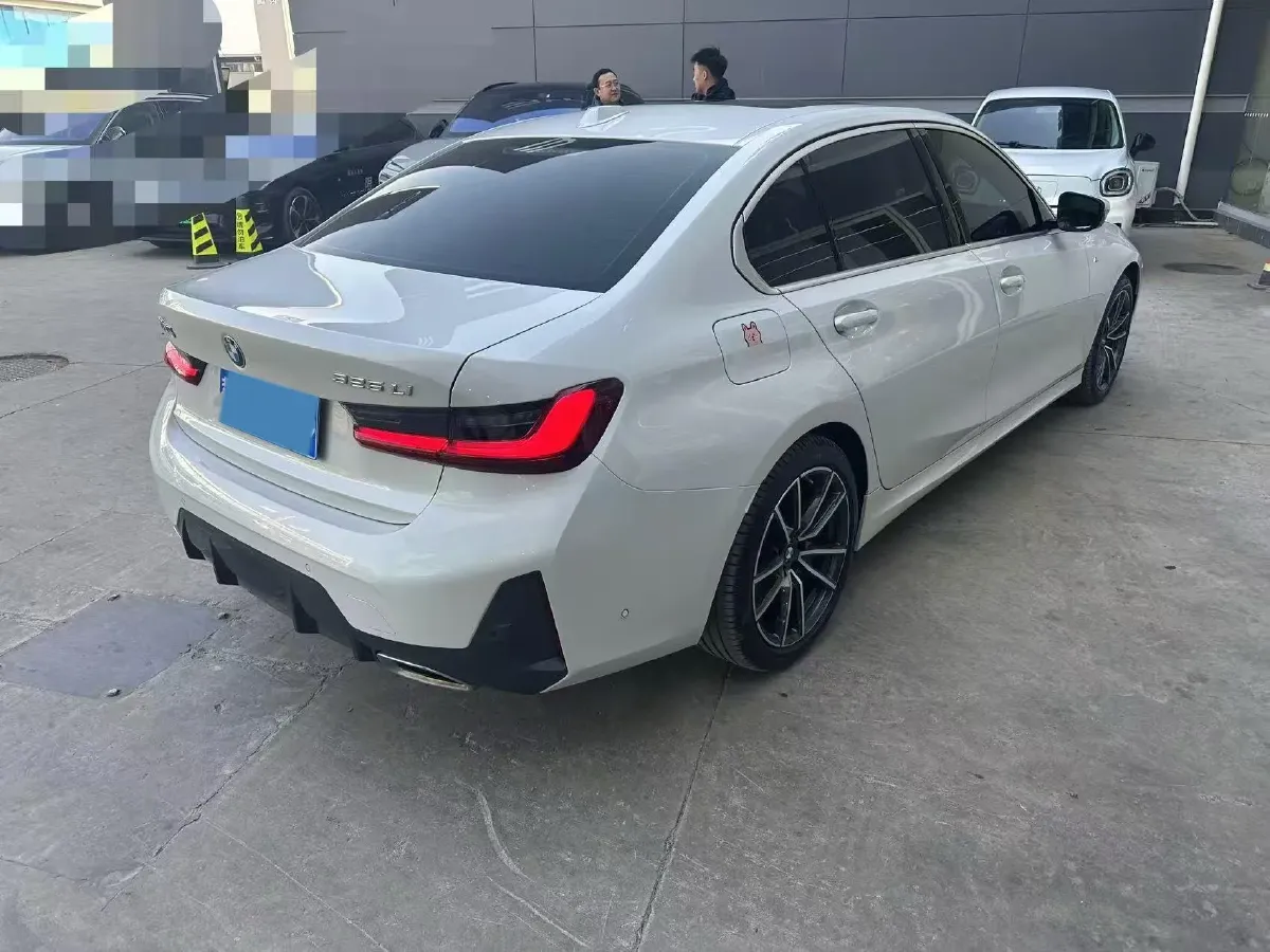 2024 BMW 3 Series 2.0T 184HP L4 8AT,autocango,china used car exporter,china ev exporter,chinese used car exporter,chinese used ev exporter