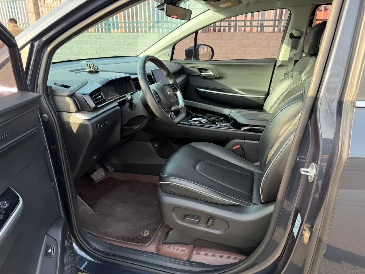 2022 Hyundai Custo 1.5T 170HP L4 8AT,autocango,china used car exporter,china ev exporter,chinese used car exporter,chinese used ev exporter