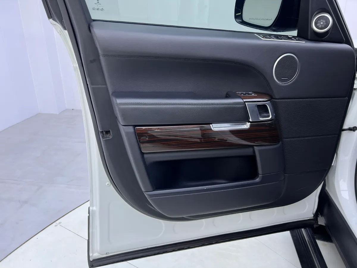 2017 Land Rover Range Rover 3.0T 340HP V6 8AT,autocango,china used car exporter,china ev exporter,chinese used car exporter,chinese used ev exporter