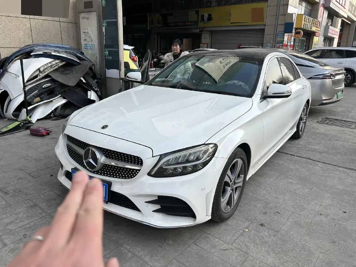 2021 Mercedes-Benz C Class 1.5T 184HP L4 9AT,autocango,china used car exporter,china ev exporter,chinese used car exporter,chinese used ev exporter