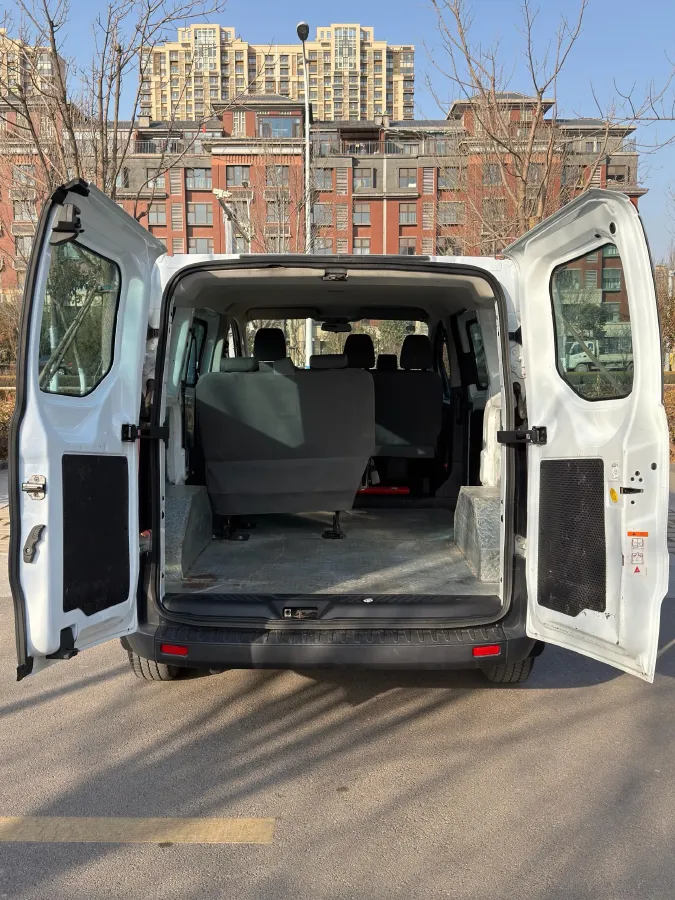 2020 MAXUS XinTu V90 2.0T 148HP L4 6MT,autocango,china used car exporter,china ev exporter,chinese used car exporter,chinese used ev exporter
