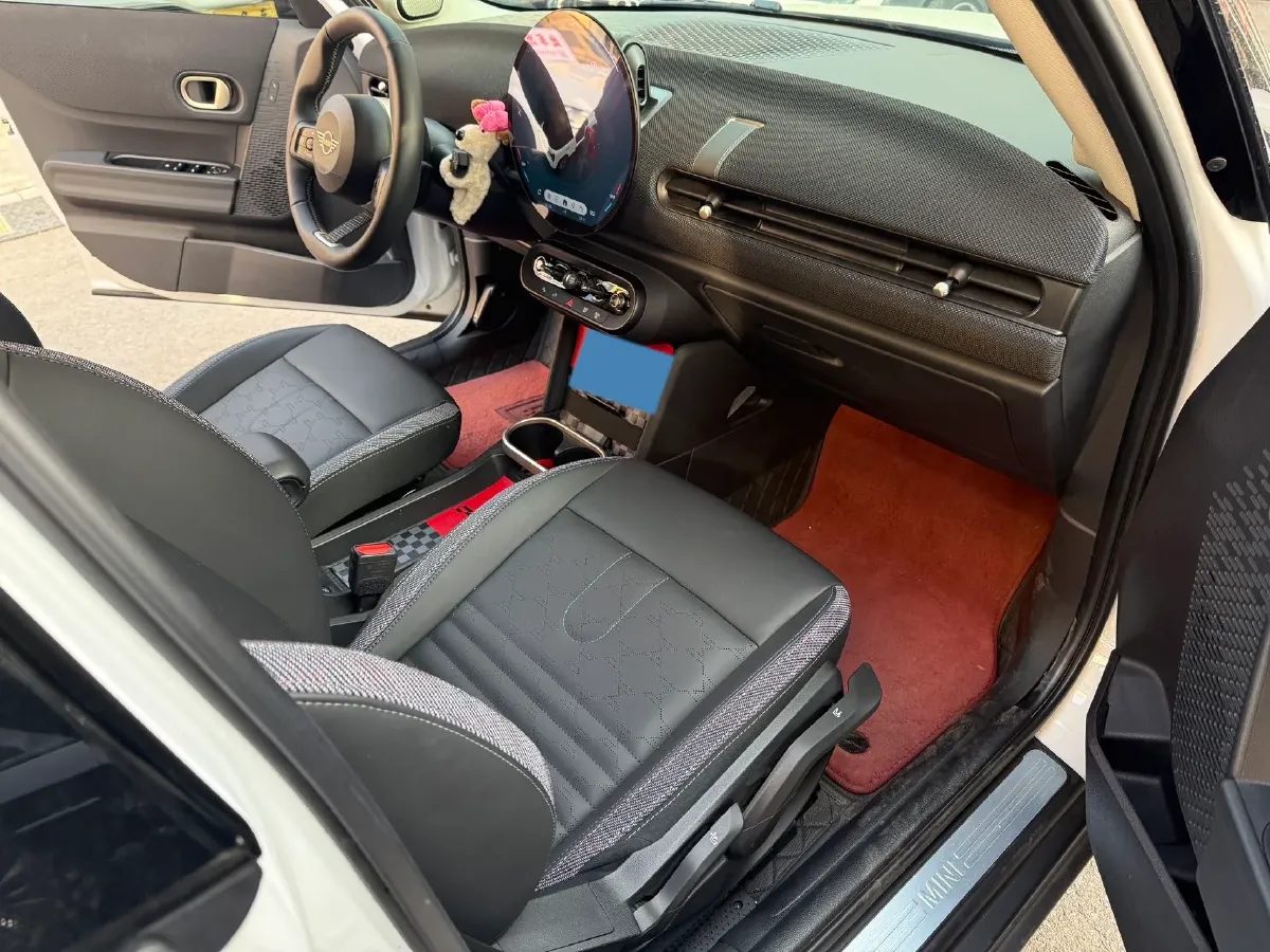 2025 MINI MINI 1.5T 156HP L3 7DCT,autocango,china used car exporter,china ev exporter,chinese used car exporter,chinese used ev exporter