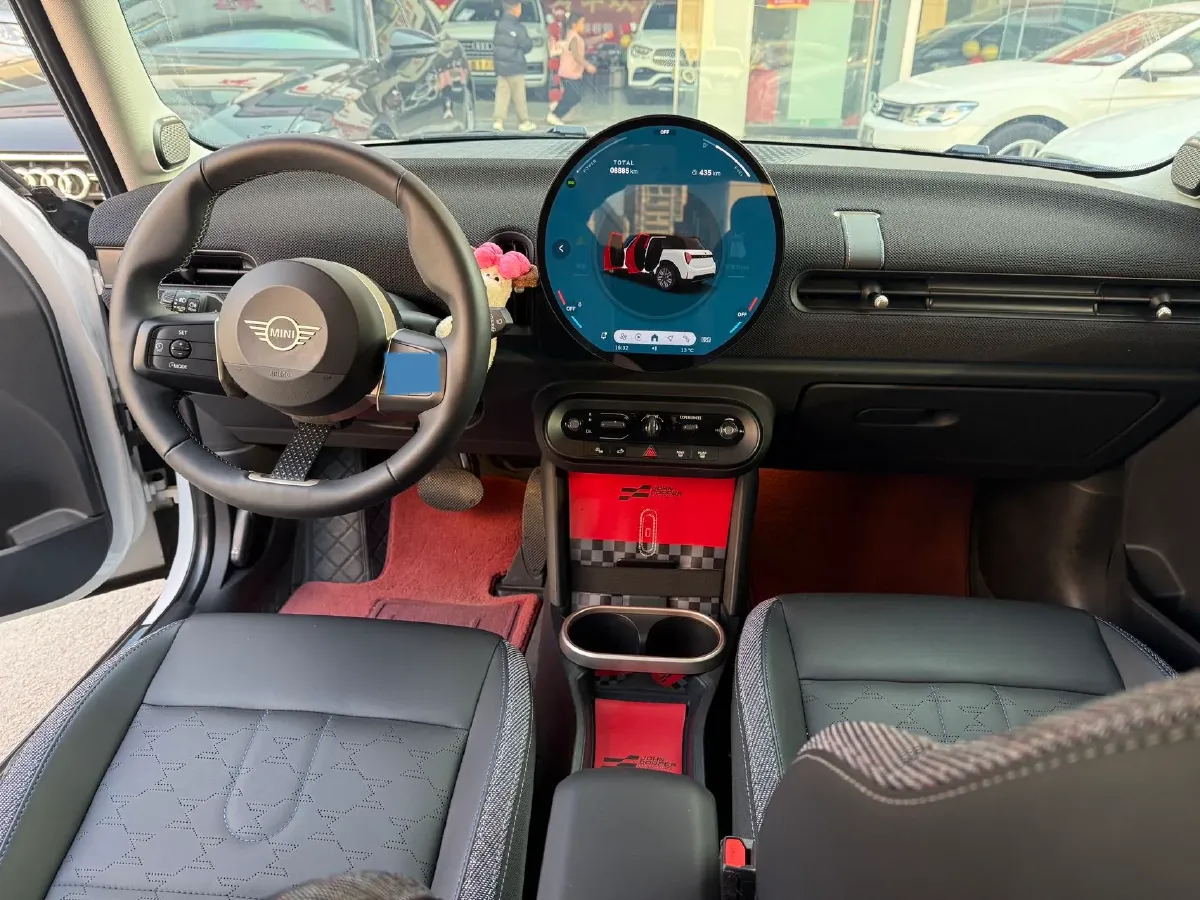 2025 MINI MINI 1.5T 156HP L3 7DCT,autocango,china used car exporter,china ev exporter,chinese used car exporter,chinese used ev exporter