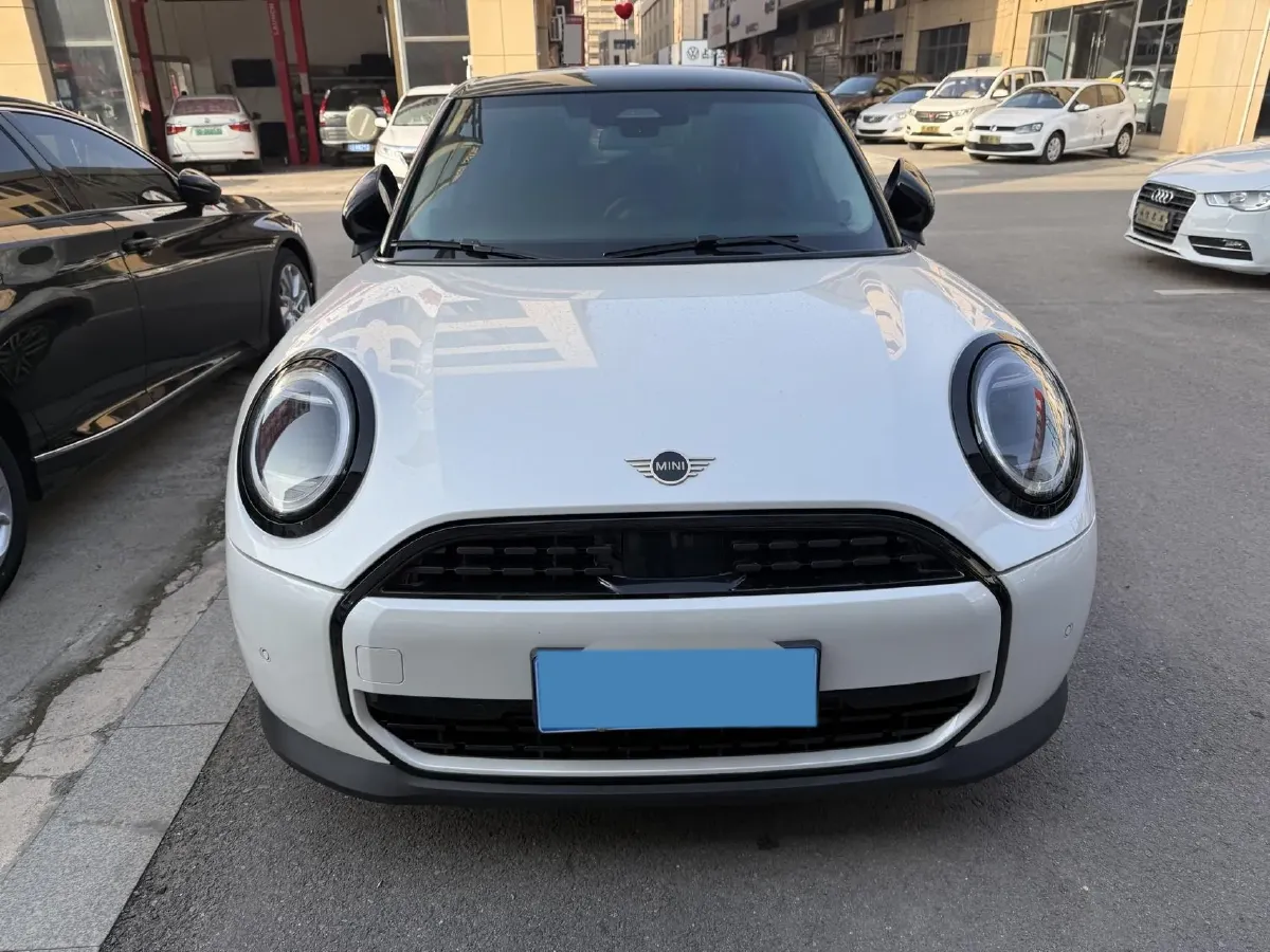 2025 MINI MINI 1.5T 156HP L3 7DCT,autocango,china used car exporter,china ev exporter,chinese used car exporter,chinese used ev exporter