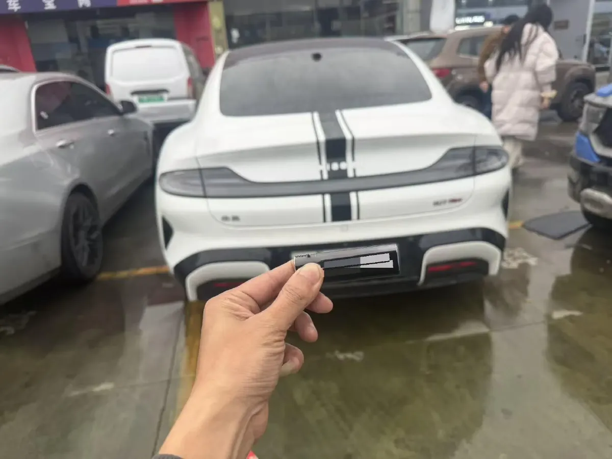 2024 MI SU7 BEV 101KWH,autocango,china used car exporter,china ev exporter,chinese used car exporter,chinese used ev exporter