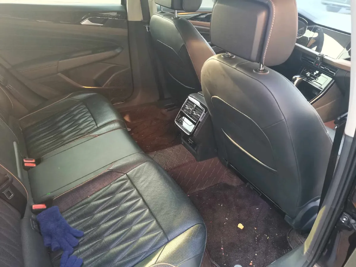 2020 Volkswagen Passat 2.0T 186HP L4 7DCT,autocango,china used car exporter,china ev exporter,chinese used car exporter,chinese used ev exporter