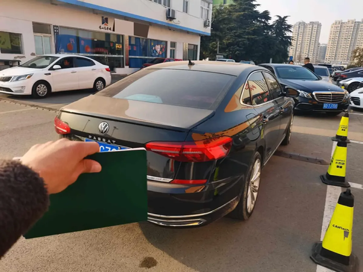 2020 Volkswagen Passat 2.0T 186HP L4 7DCT,autocango,china used car exporter,china ev exporter,chinese used car exporter,chinese used ev exporter