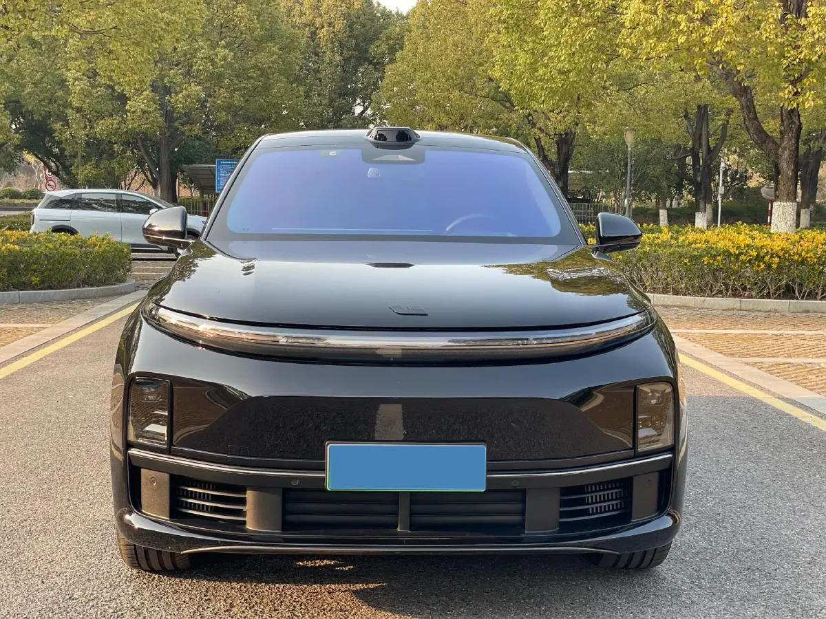 2024 Li L8 Range Extended 154HP REEV 42.8KWH,autocango,china used car exporter,china ev exporter,chinese used car exporter,chinese used ev exporter